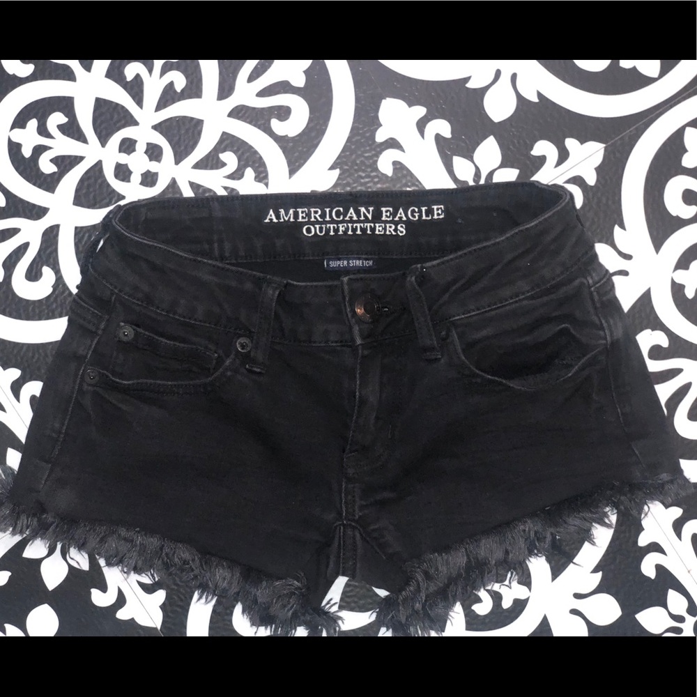 American Eagle black distressed shorts size 00
